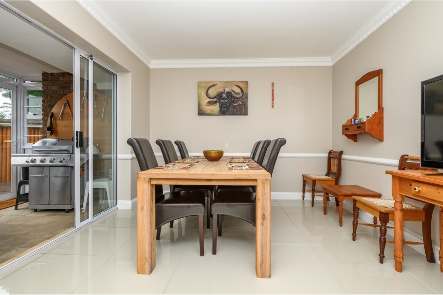 3 Bedroom Property for Sale in Summerstrand Eastern Cape